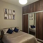 Spacious Four Bedroom Four Bathroom Flat In West Kensington