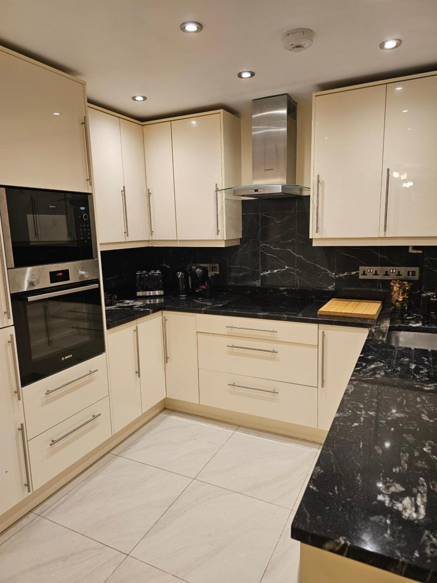 Spacious Four Bedroom Four Bathroom Flat In West Kensington