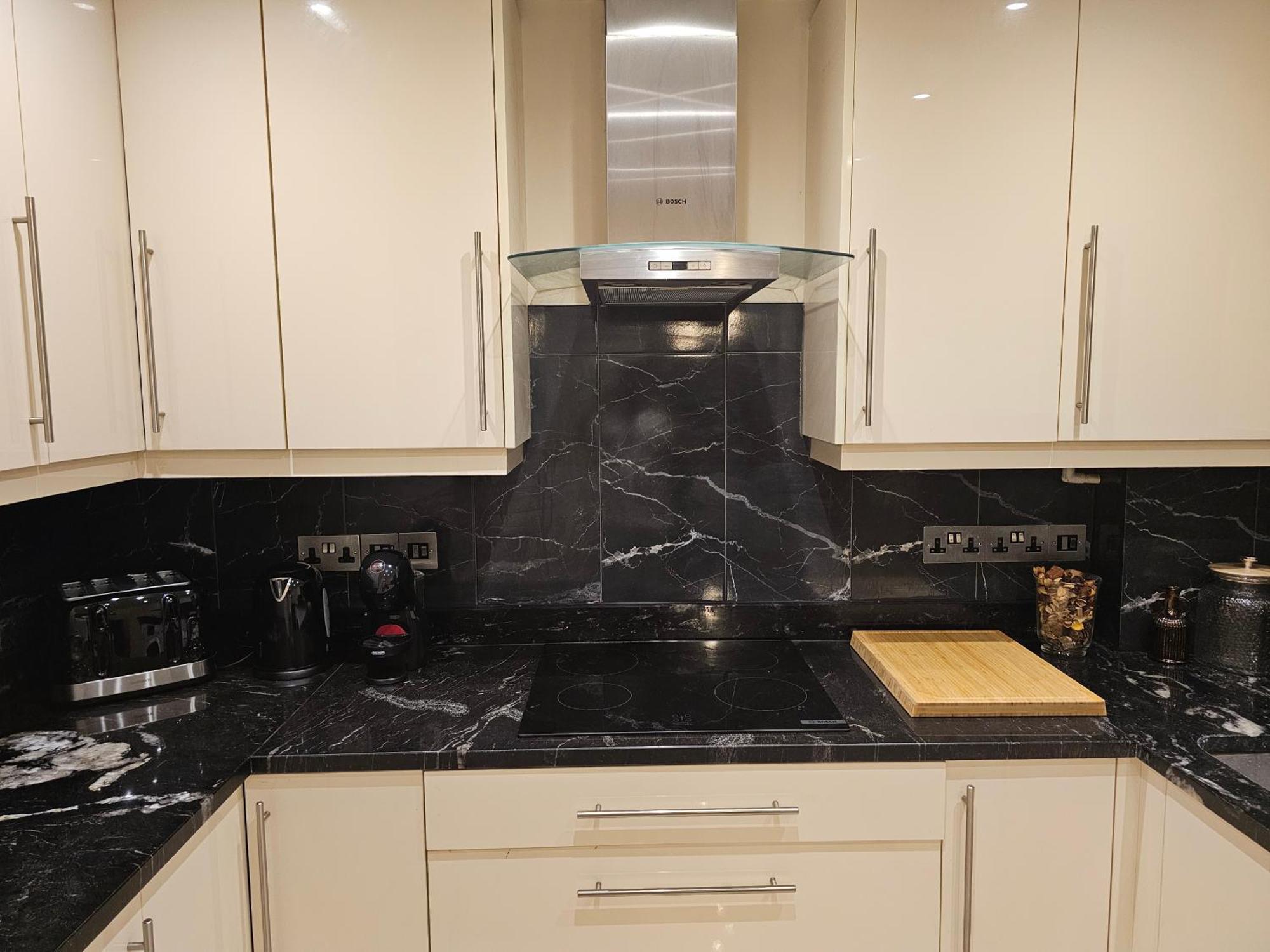 Spacious Four Bedroom Four Bathroom Flat In West Kensington