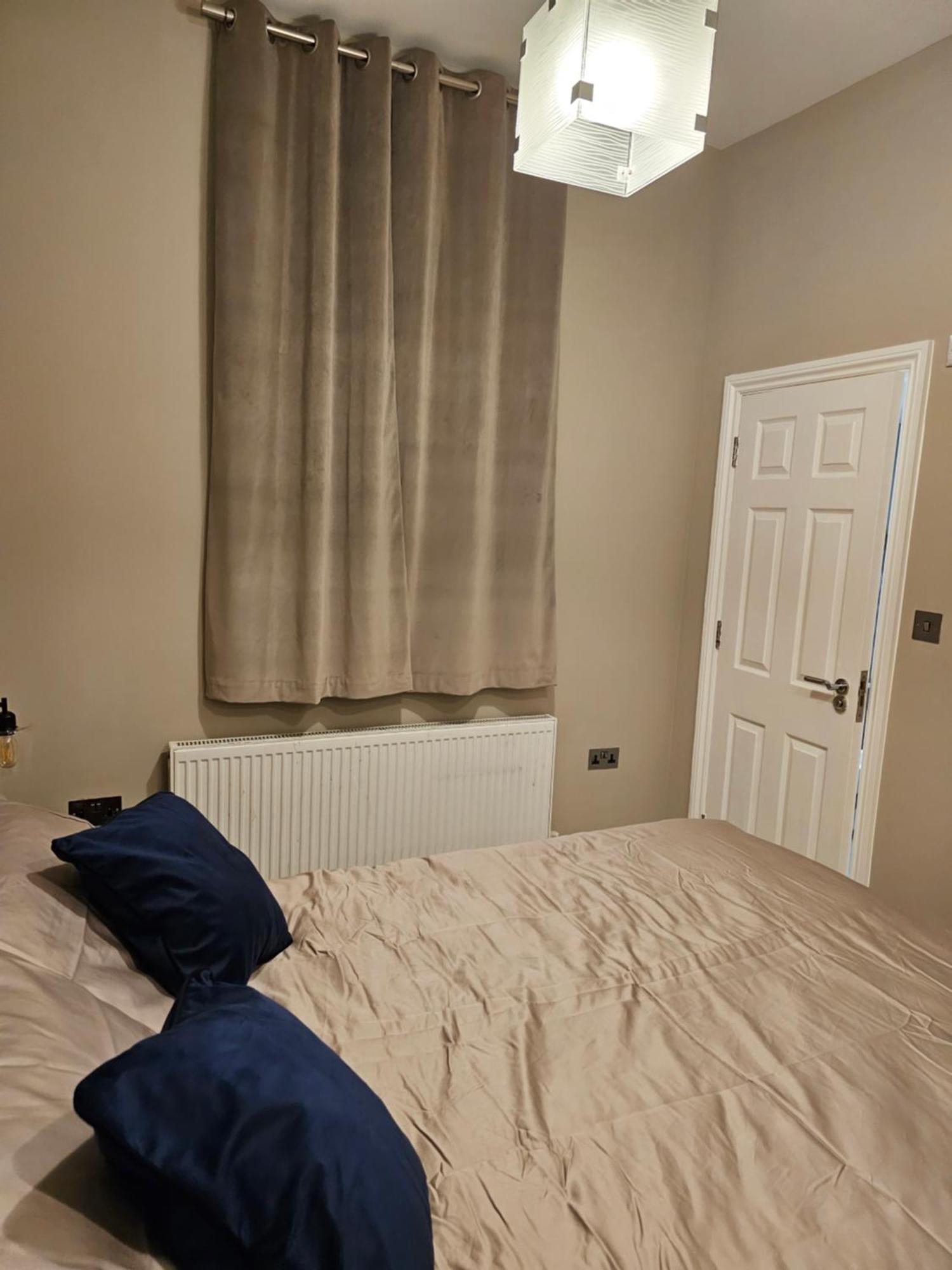 Spacious Four Bedroom Four Bathroom Flat In West Kensington