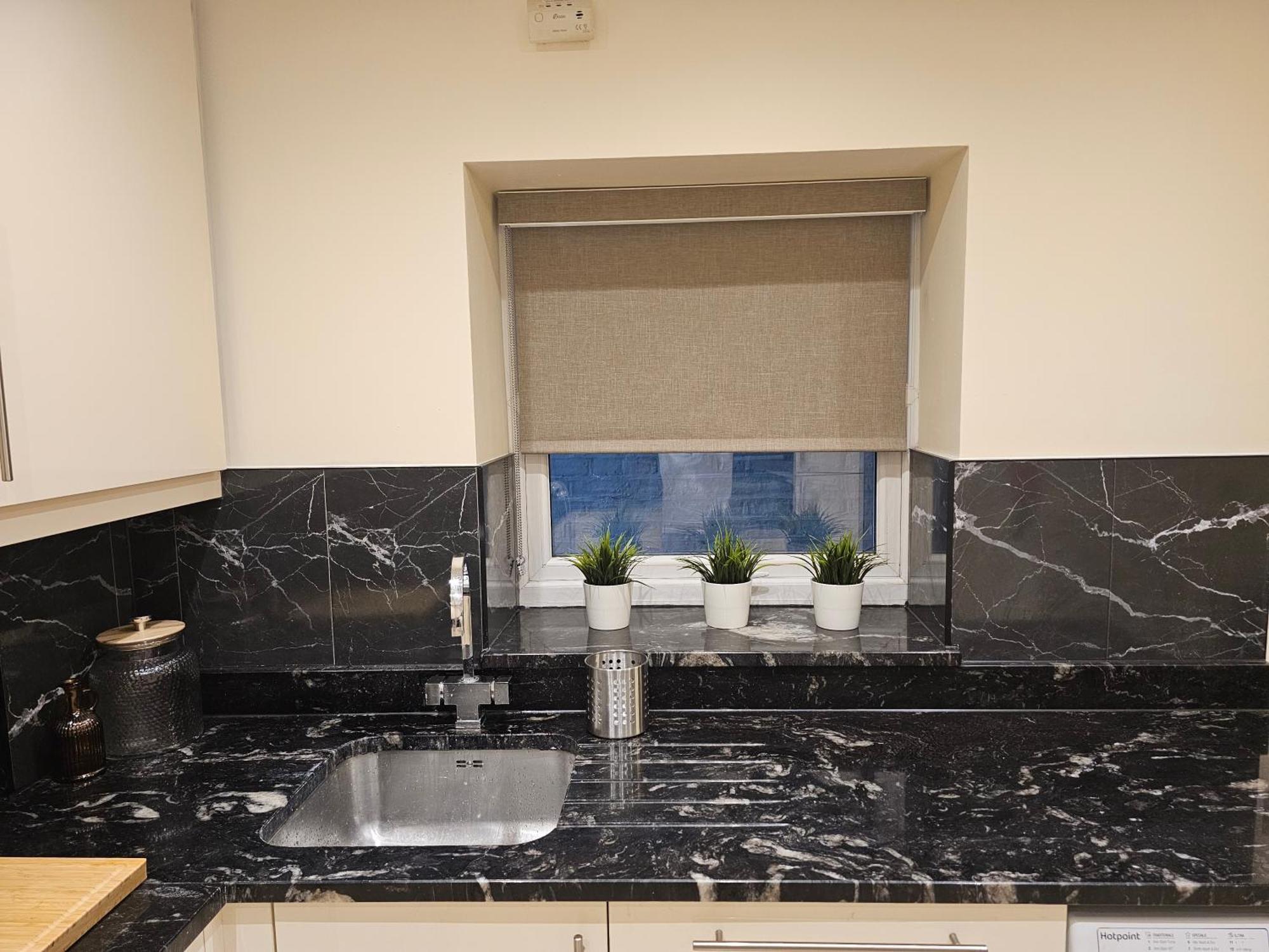 Spacious Four Bedroom Four Bathroom Flat In West Kensington Apartment